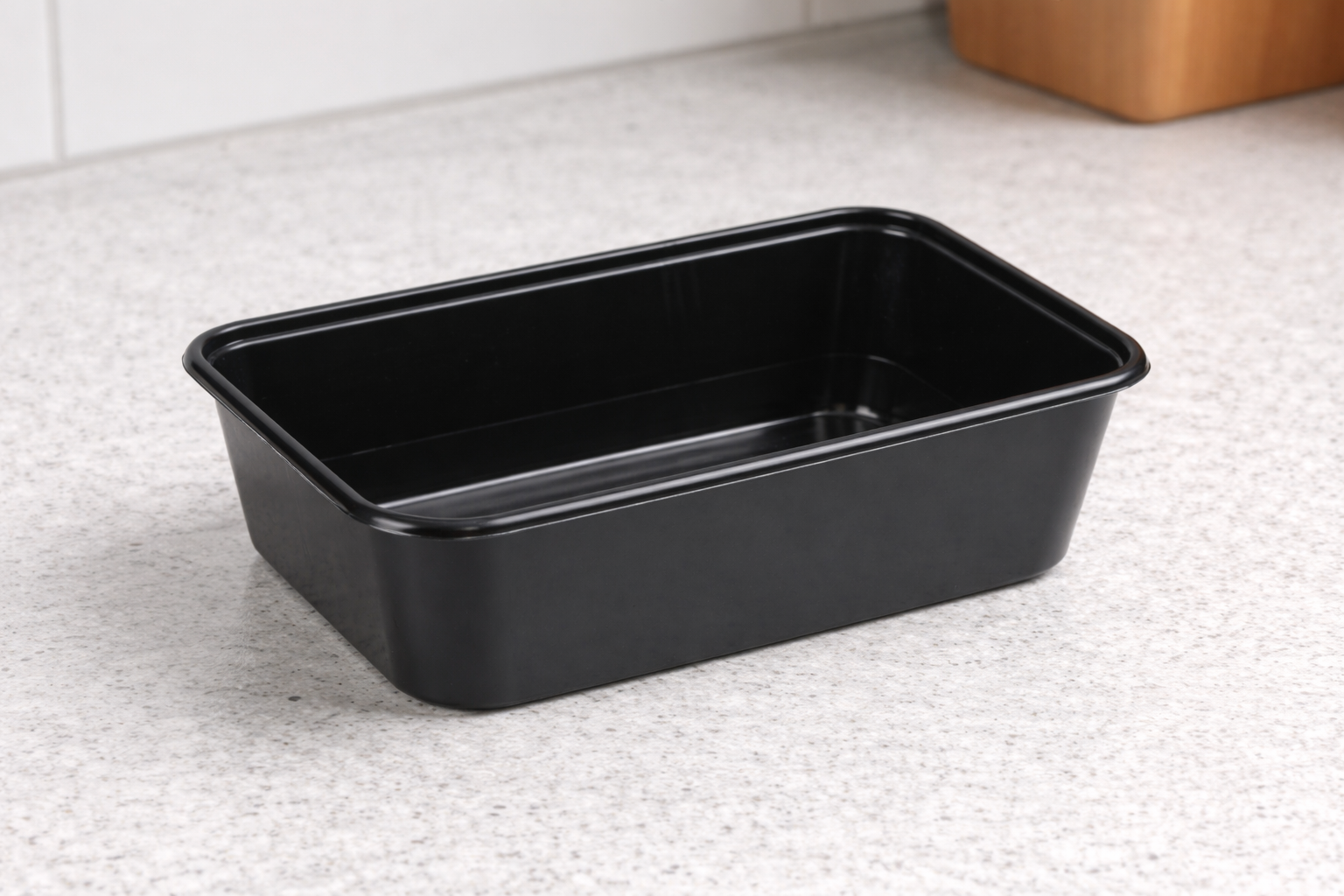 2f141090-8f4e-4a0f-8f75-cbfbc8360f0e PP posude tvrde crne za topla jela pravokutne 750ml ,50 kom
